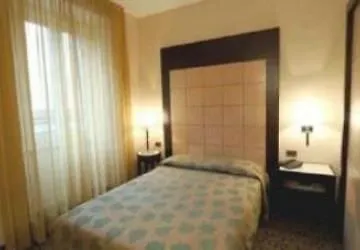 酒店 Nuovo Marghera 3*